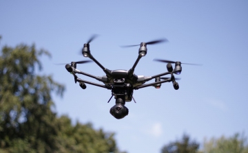 Elérheti a százezret a drónhasználók száma Magyarországon