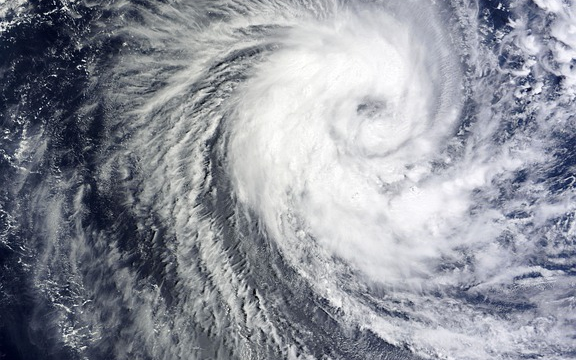 Hetekig eltarthat a helyreállítás a Houstont sújtó vihar után, tovább kutatnak áldozatok után is