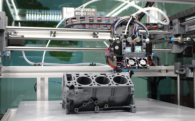 Palkovics: az autóiparban abszolút jövőképes Magyarország