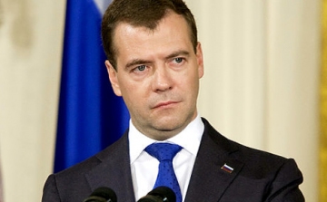 Ukrán válság - Medvegyev: Oroszország megtilthatja légtere használatát az újabb nyugati szankciókra válaszul