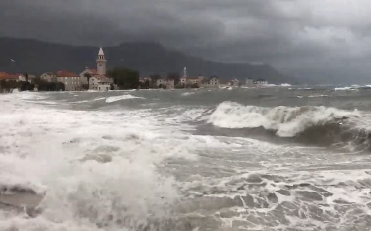Óriási vihar csapott le a horvát tengerpartra, sérültek is vannak