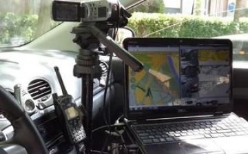 Autóvadászat - DSTV viedóval