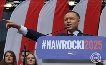 Az új lengyel elnök a magyar-lengyel barátság fontosságáról beszélt