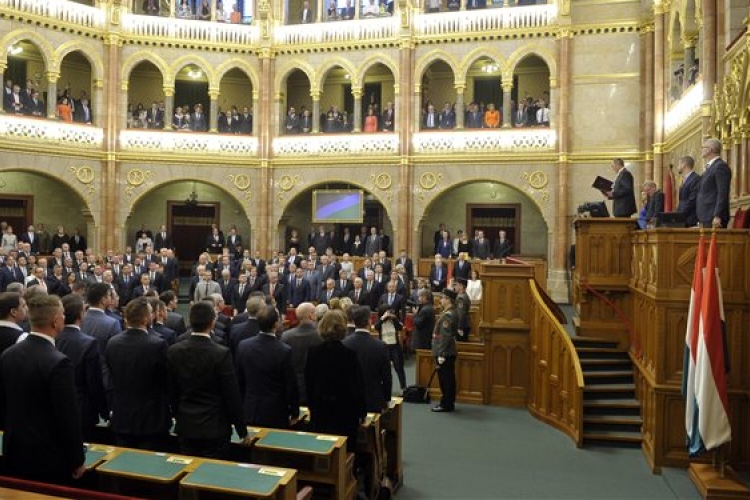 Tíz minisztériummal alakulhat meg az új kormány