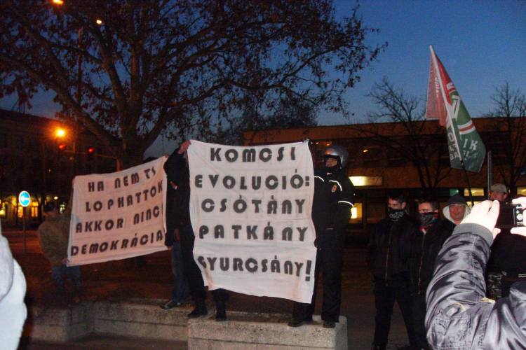 Hajléktalan tört be a Jobbikhoz- DSTV videóval