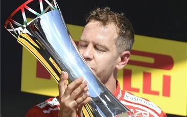 Vettel nyert a Hungaroringen és növelte az előnyét összetettben