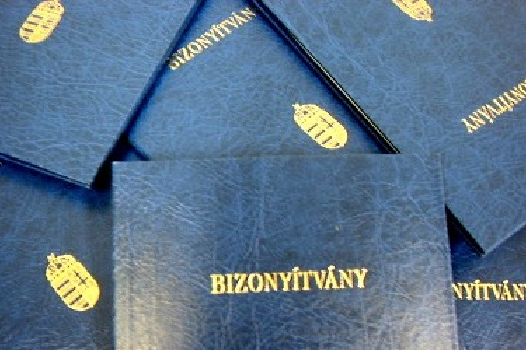 Évzáró gálát tartott a Zeneiskola