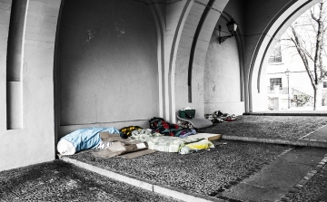 Kártérítésre számíthatnak a Nagy-Britanniából kitoloncolt hajléktalan EU-állampolgárok