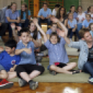 Olvasás Puskás Petivel és Lolával