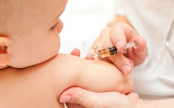 Újabb védőoltást tesznek kötelezővé - DSTV videóval 