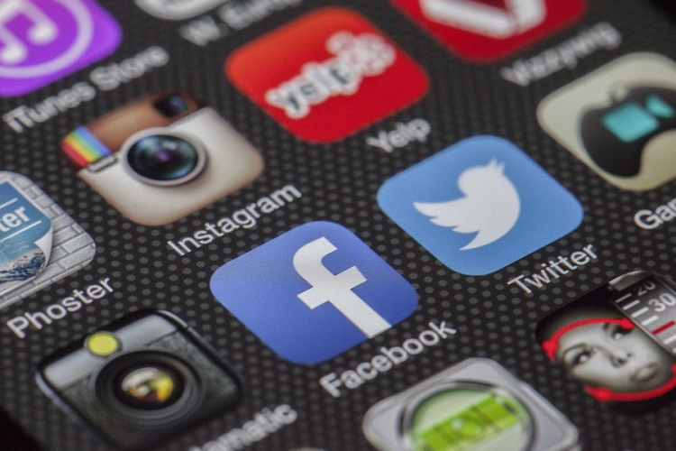 Egy floridai tinédzsert és két fiatalt tartóztattak le a Twitter elleni hackertámadások miatt