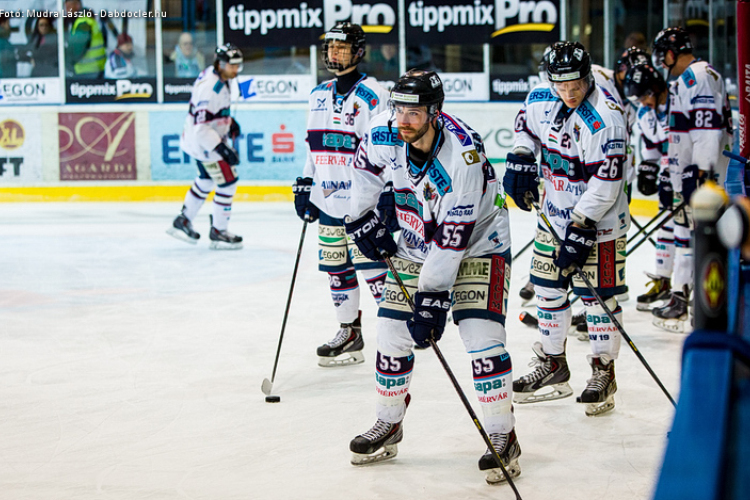 Diadalmas Volán-verés 