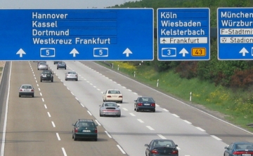 Idén őszig még megúszhatjuk a díjfizetést a német autópályákon