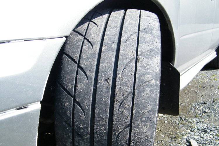 Egészséges bizalmatlanság és a mindenlátó traffipax