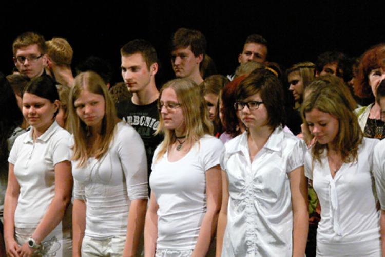 Ádámok és Évák ünnepe a Bartók Színházban. 