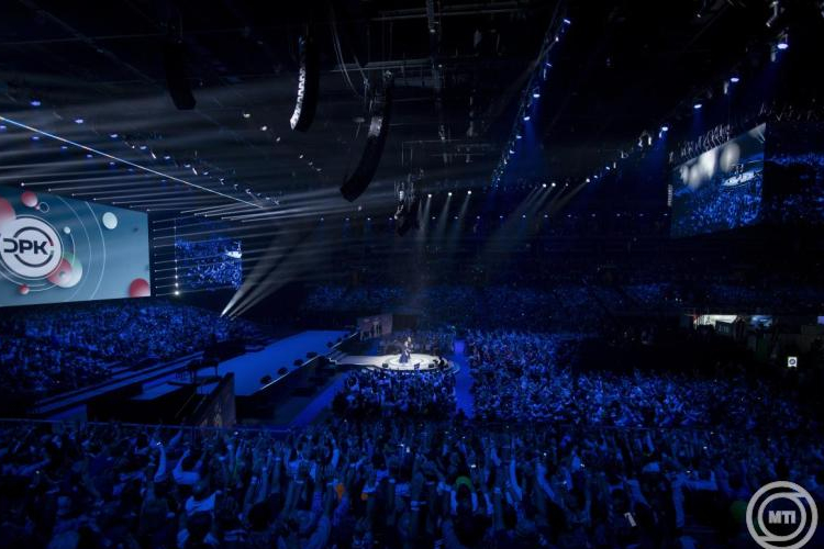 Országjárásra indulnak a Digitális Polgári Körök