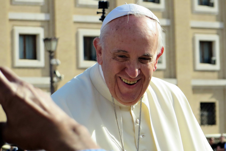 Illegális bevándorlás - Ferenc pápa: fel kell tartóztatni az emberkereskedelmet