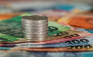 Hitelminősítés - PM: a Fitch Ratings megerősítette Magyarország stabil kilátását