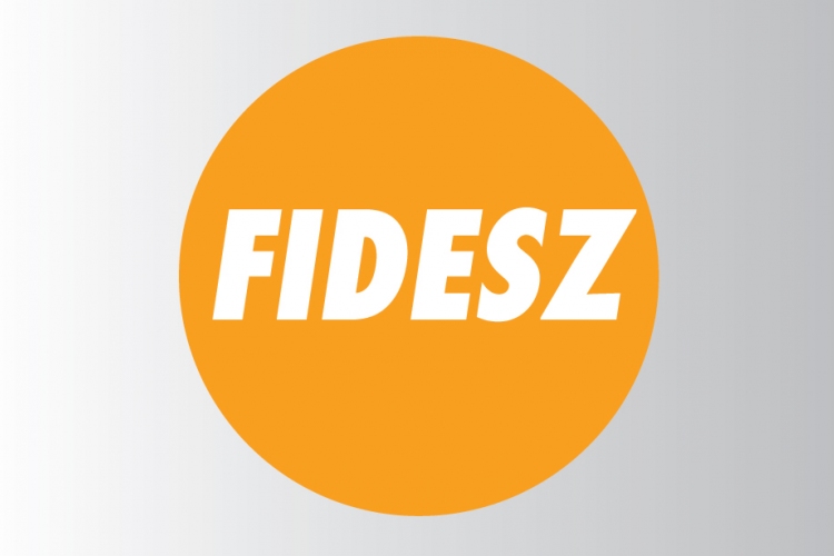 Fidesz: Dunaújváros nem kér a Jobbik hazugságaiból