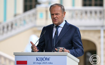 Donald Tusk kormányfő bizalmi szavazást kezdeményez kormánya ellen