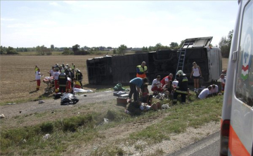 A győri női kosárlabdacsapat buszbalesete Kapuvárnál
