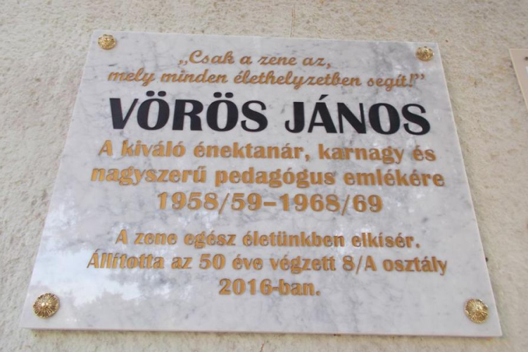 Vörös János tanár úr emlékére
