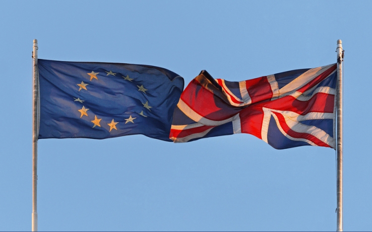 Brexit - Nagy-Britannia kilépése miatt kikerülhet az angol az Európai Unió hivatalos nyelvei közül