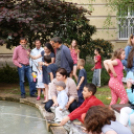 Májusi mulatság a Dózsa téren