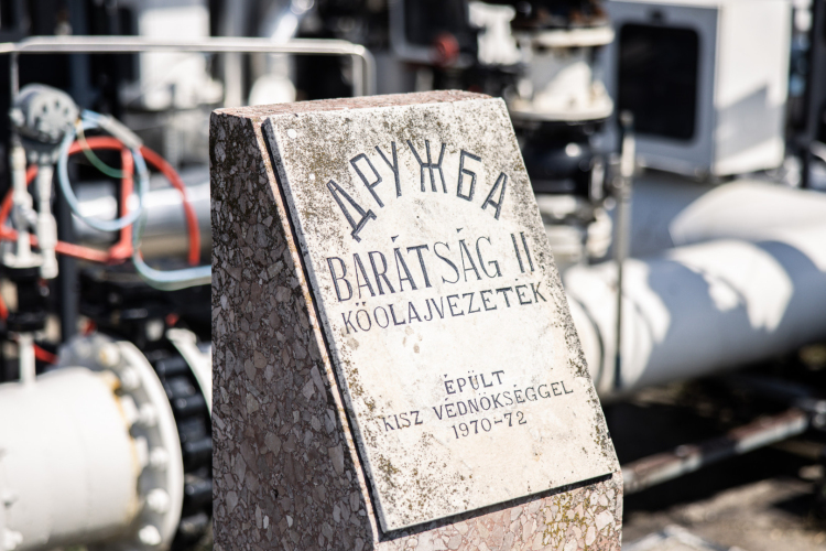 A Mol kezdeményezi a stratégiai kőolajkészletek felszabadítását a régió ellátásbiztonságának fenntartása érdekében