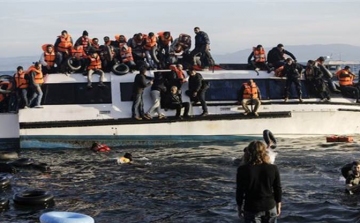 Illegális bevándorlás: megkezdődött a görög szigetek felé tartó csempészhajók visszafordítása